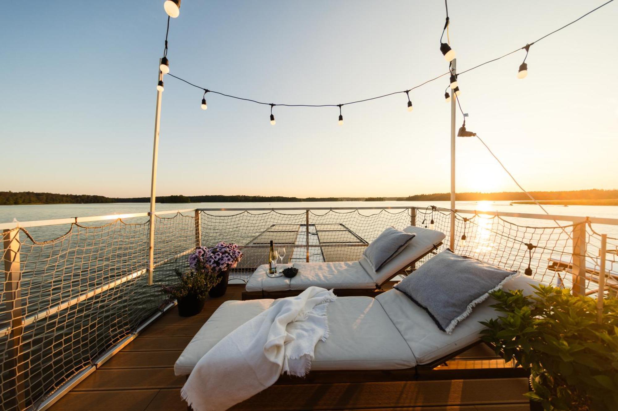 Domek Na Wodzie - Houseboat -Sauna, Taras Na Dachu, Dwie Sypialnie Mikołajki Buitenkant foto