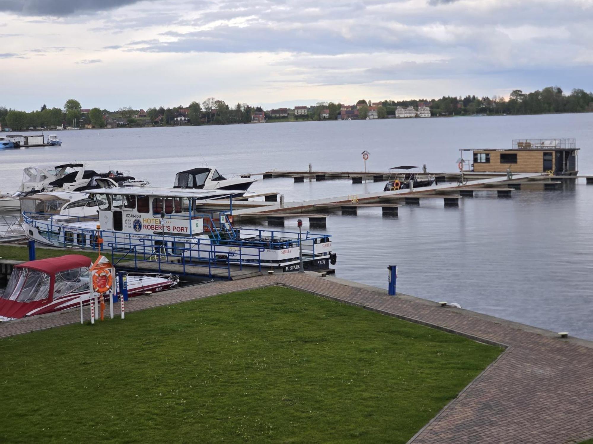 Domek Na Wodzie - Houseboat -Sauna, Taras Na Dachu, Dwie Sypialnie Mikołajki Buitenkant foto