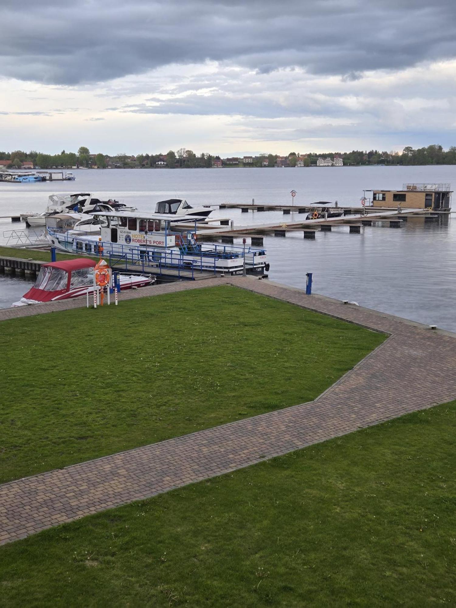 Domek Na Wodzie - Houseboat -Sauna, Taras Na Dachu, Dwie Sypialnie Mikołajki Buitenkant foto