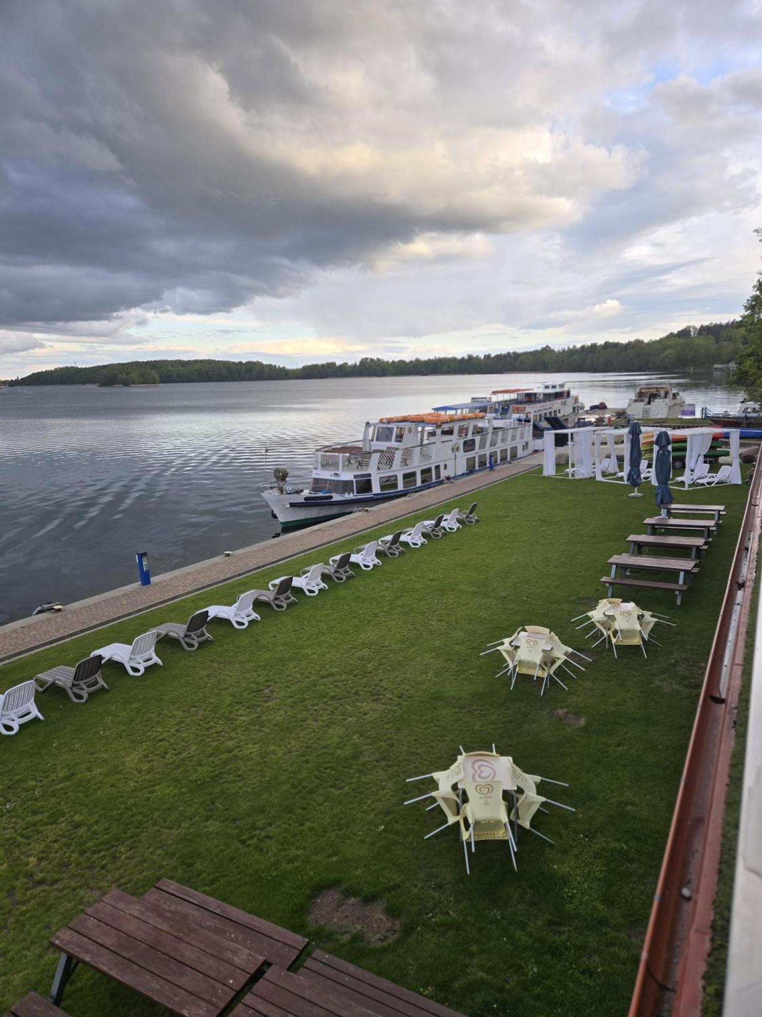 Domek Na Wodzie - Houseboat -Sauna, Taras Na Dachu, Dwie Sypialnie Mikołajki Buitenkant foto